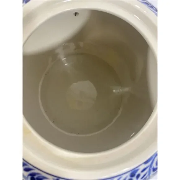 Vintage Japanese Teapot Ceramic Blue & White Handpainted‎ Floral Metal Handles - Picture 8 of 14